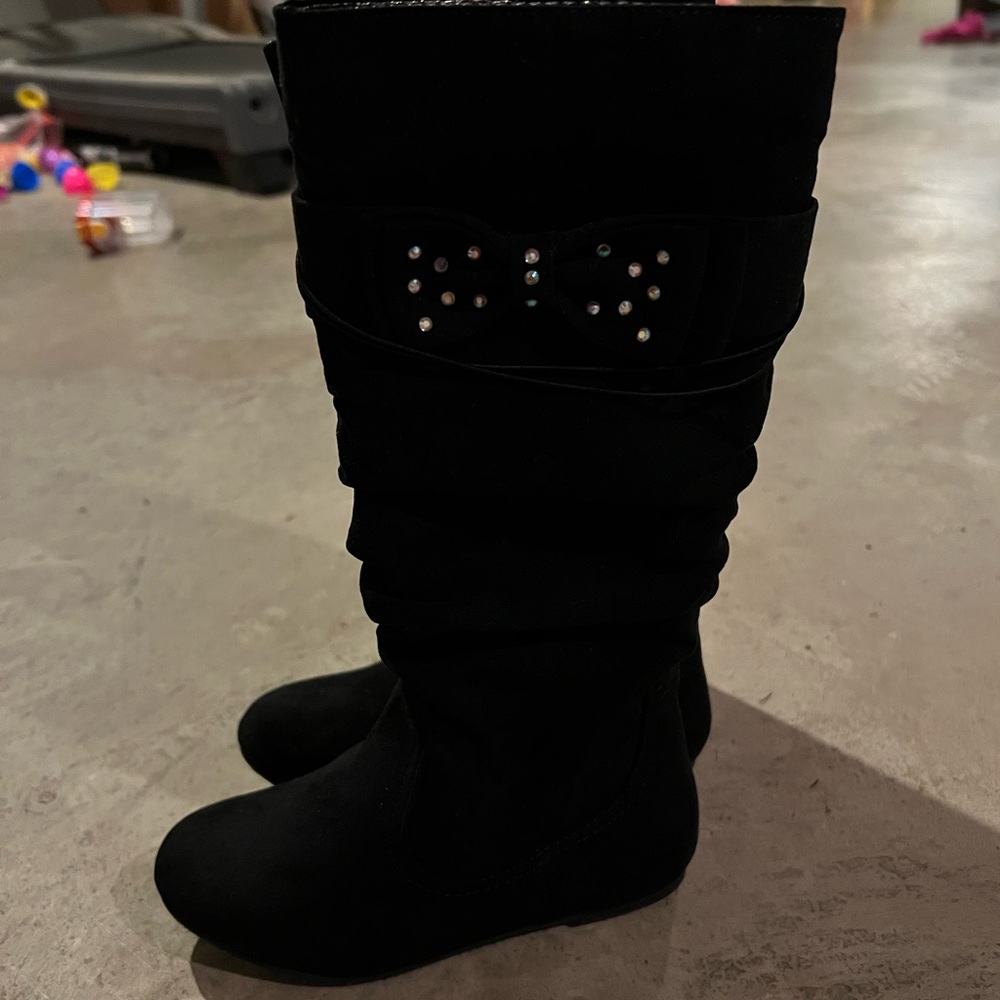 Girls brown boots with rhinestones